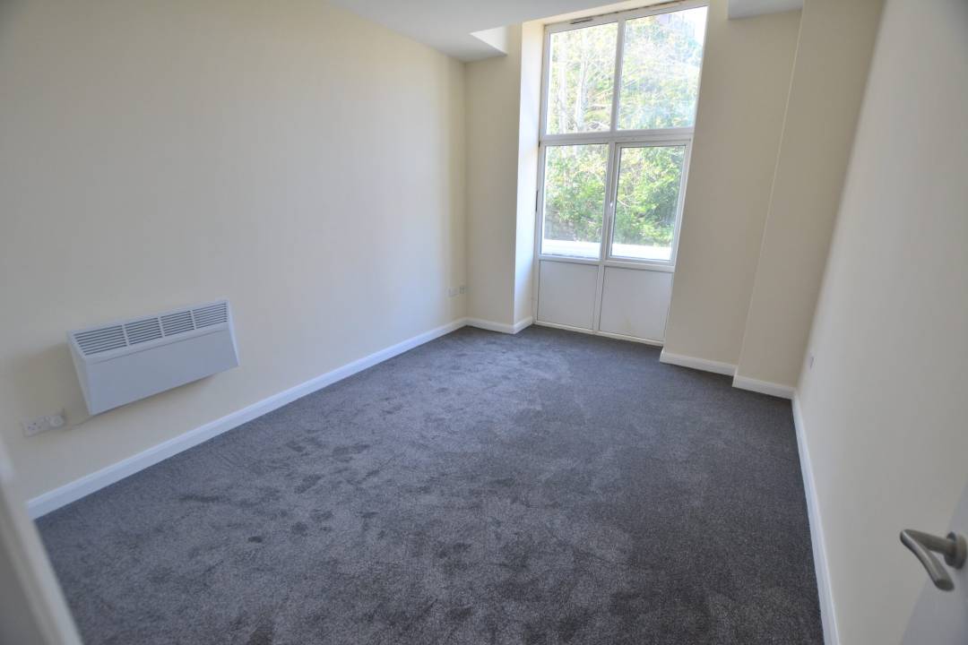 Cemetery road, Porth, Rhondda Cynon Taff,   CF39 0LG