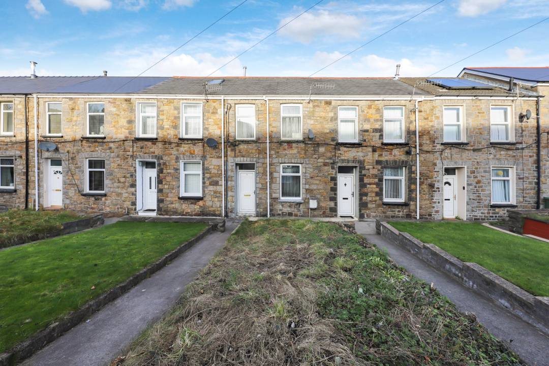 Cemetery road, Trecynon, Aberdare,  Rhondda Cynon Taff CF44 8HG