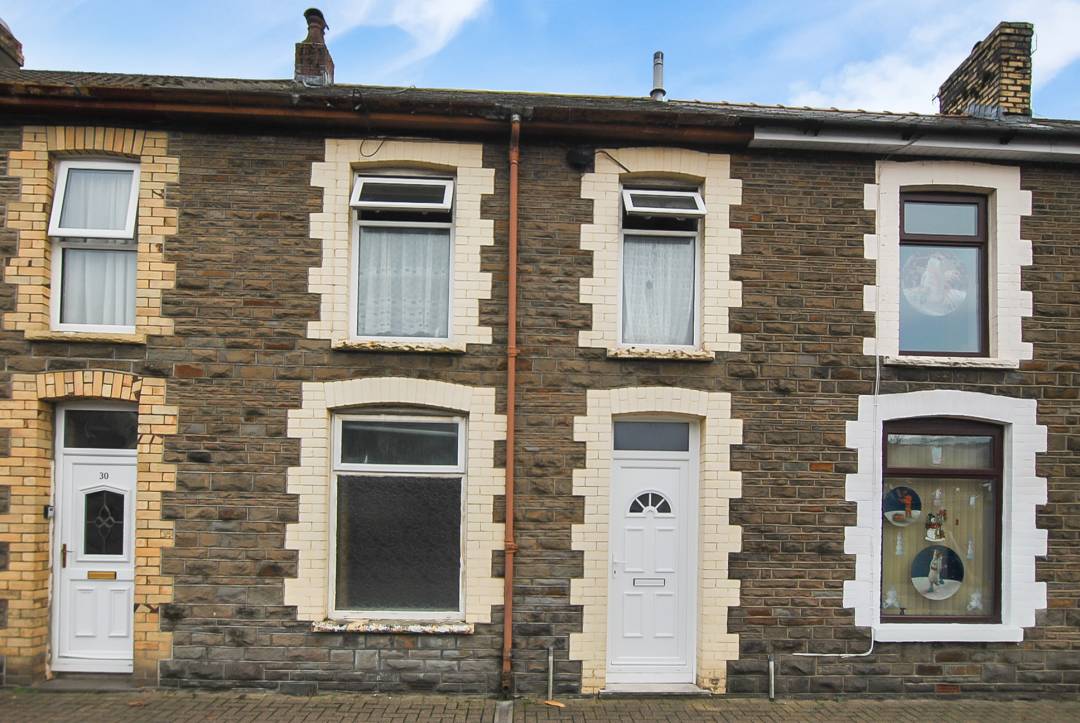 West Street, Trallwn, Pontypridd,   CF37 4PS