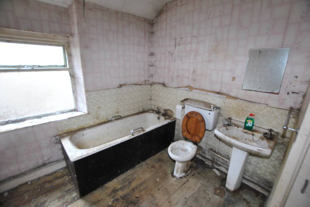 West Street, Trallwn, Pontypridd,   CF37 4PS