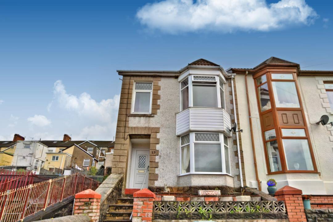 Alexandra Terrace, Caegarw, Mountain Ash,  Rhonnda Cynon Taff CF45 4LE