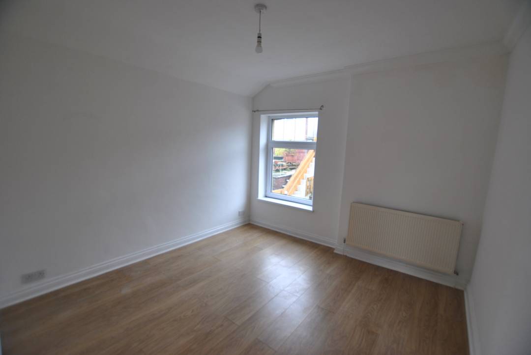 Wood Street, Bargoed,  CF81 8NW
