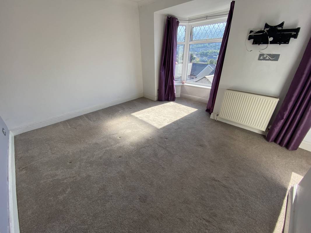 Alexandra Terrace, Caegarw, Mountain Ash,  Rhonnda Cynon Taff CF45 4LE