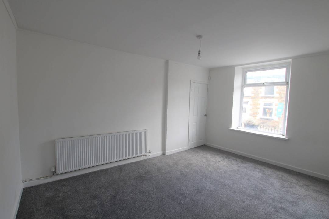 East Road, Tylorstwon, Ferndale,  Rhondda Cynon Taff CF43 3DD