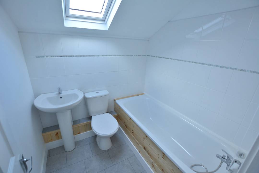Hirwaun Road, Trecynon, Aberdare,  Rhondda Cynon Taff CF44 8LU