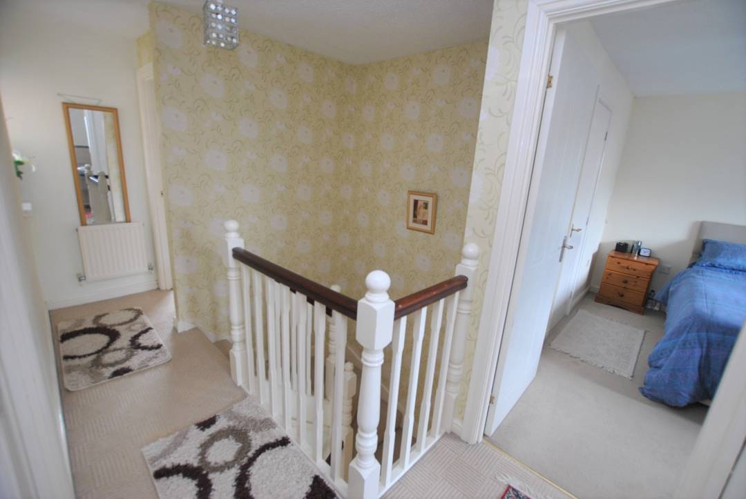 Golygfa'r Eglwys, Pontypridd,  CF37 1JL