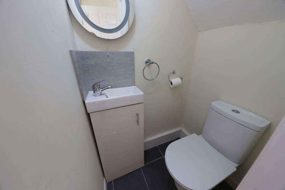 Chestnut Close, Landare, Aberdare,  Rhondda Cynon Taff CF44 8BY