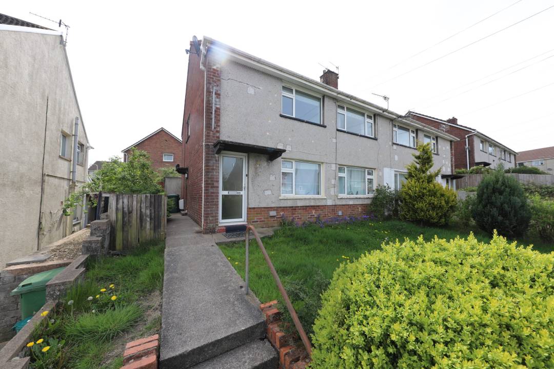 Heol Y Twyn, Cwmdare, Aberdare,  Rhondda Cynon Taff CF44 8TF
