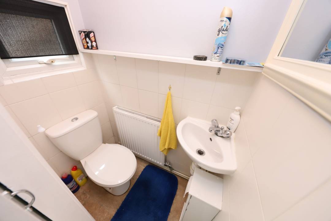 Mountain Ash Road, Abercynon, Rhondda Cynon Taff CF45 4PR