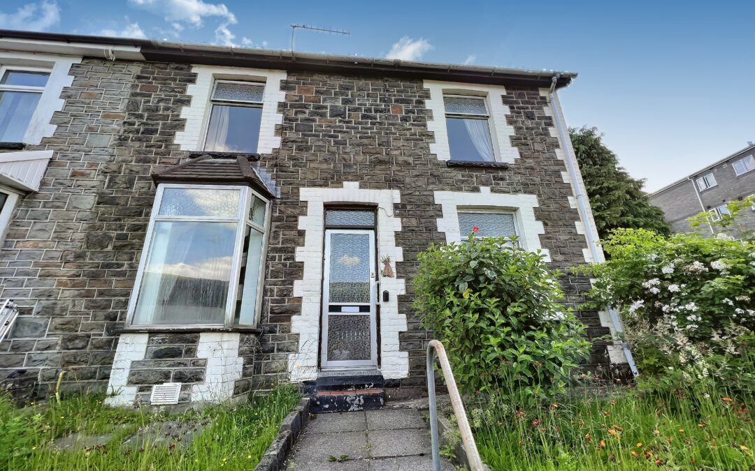 St Davids Place, Mountain Ash, Rhondda Cynon Taff, CF45 3NN