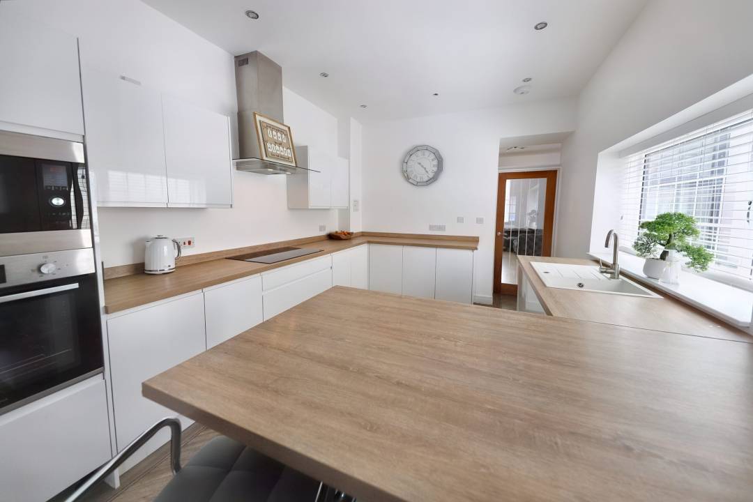 Ty'r Heol, Llwydcoed, Aberdare,  Rhondda Cynon Taff CF44 0TW