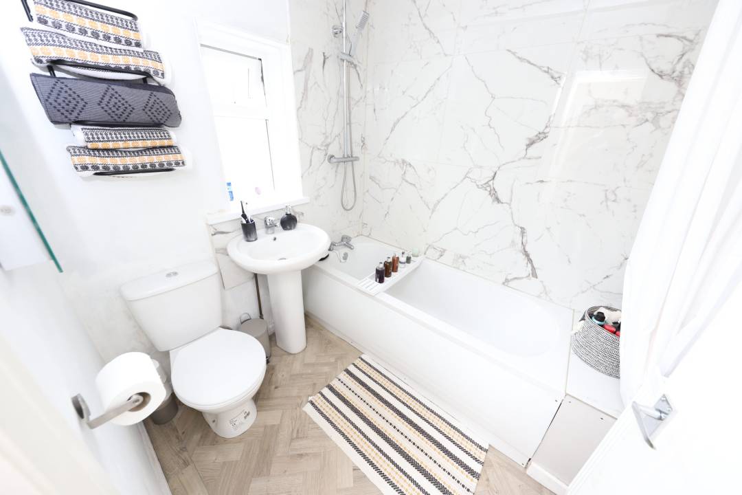 Brynsiriol, Hirwaun, Aberdare,  Rhondda Cynon Taff CF44 9TN