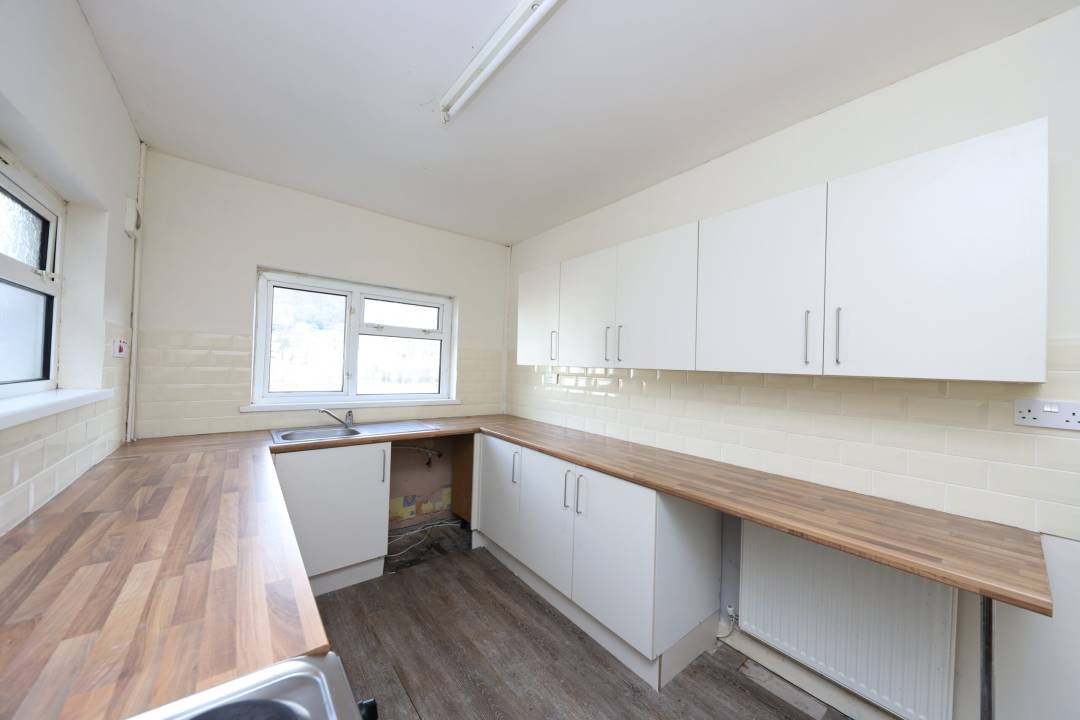 Ifor Street Ifor St, Mountain Ash, Rhondda Cynon Taff,   CF45 3HN