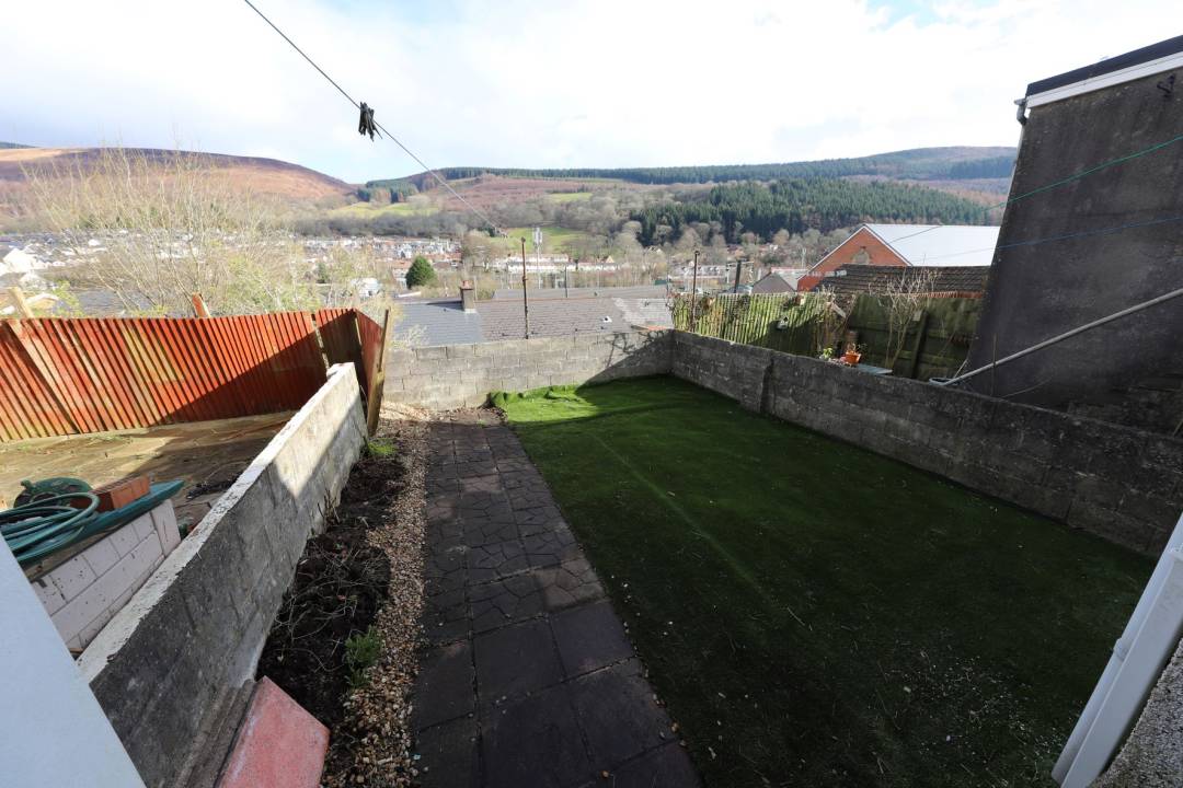 Ifor Street Ifor St, Mountain Ash, Rhondda Cynon Taff,   CF45 3HN