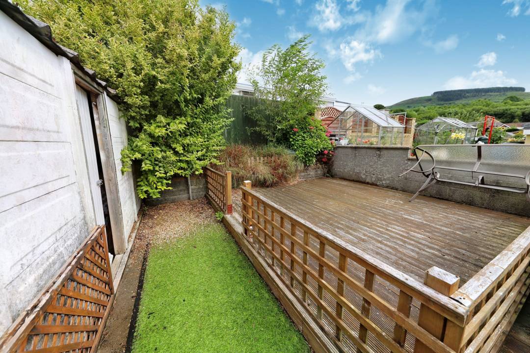 Brookbank Close, Cwmbach, Aberdare,  Rhondda Cynon Taff CF44 0JG