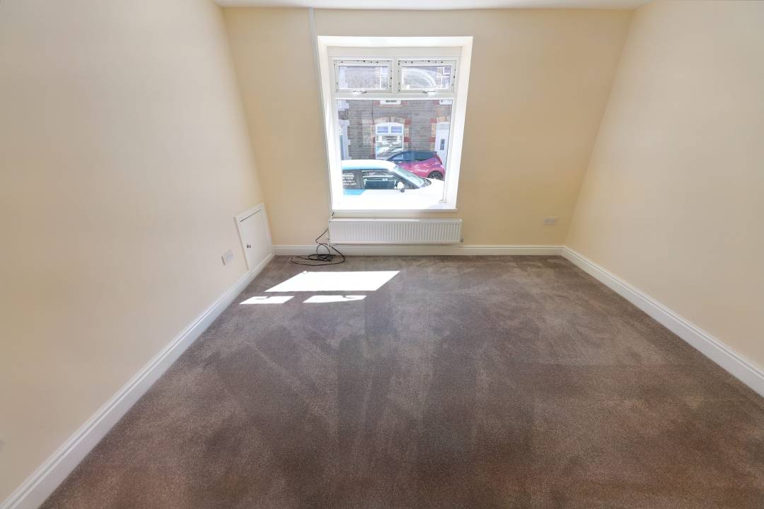 Wayne Street, Porth,  CF39 0BT