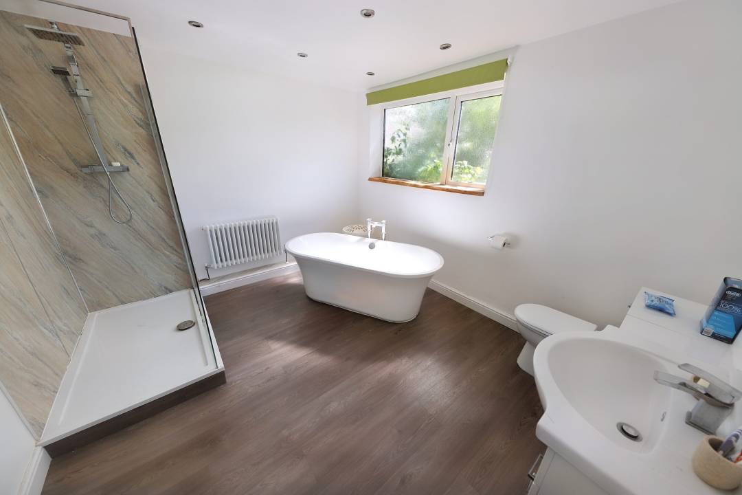 Rose Row, Cwmbach, Aberdare,  Rhondda Cynon Taff CF44 0BN