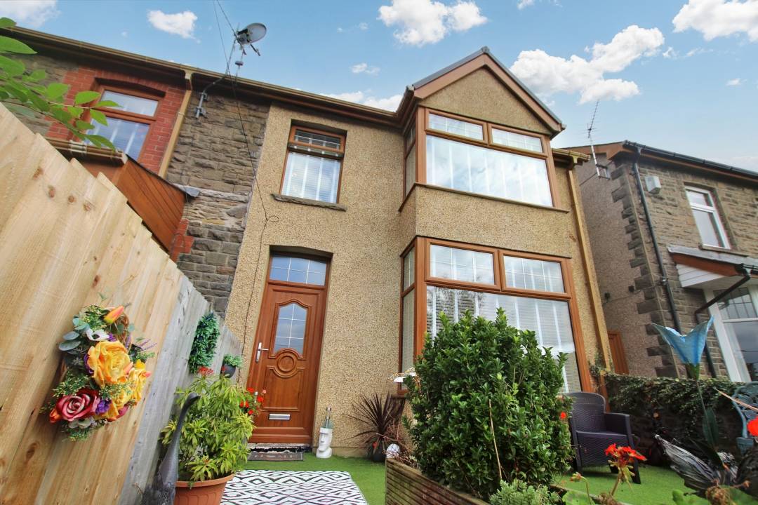 Cilfynydd Road, Cilfynydd, Pontypridd,   CF37 4NF