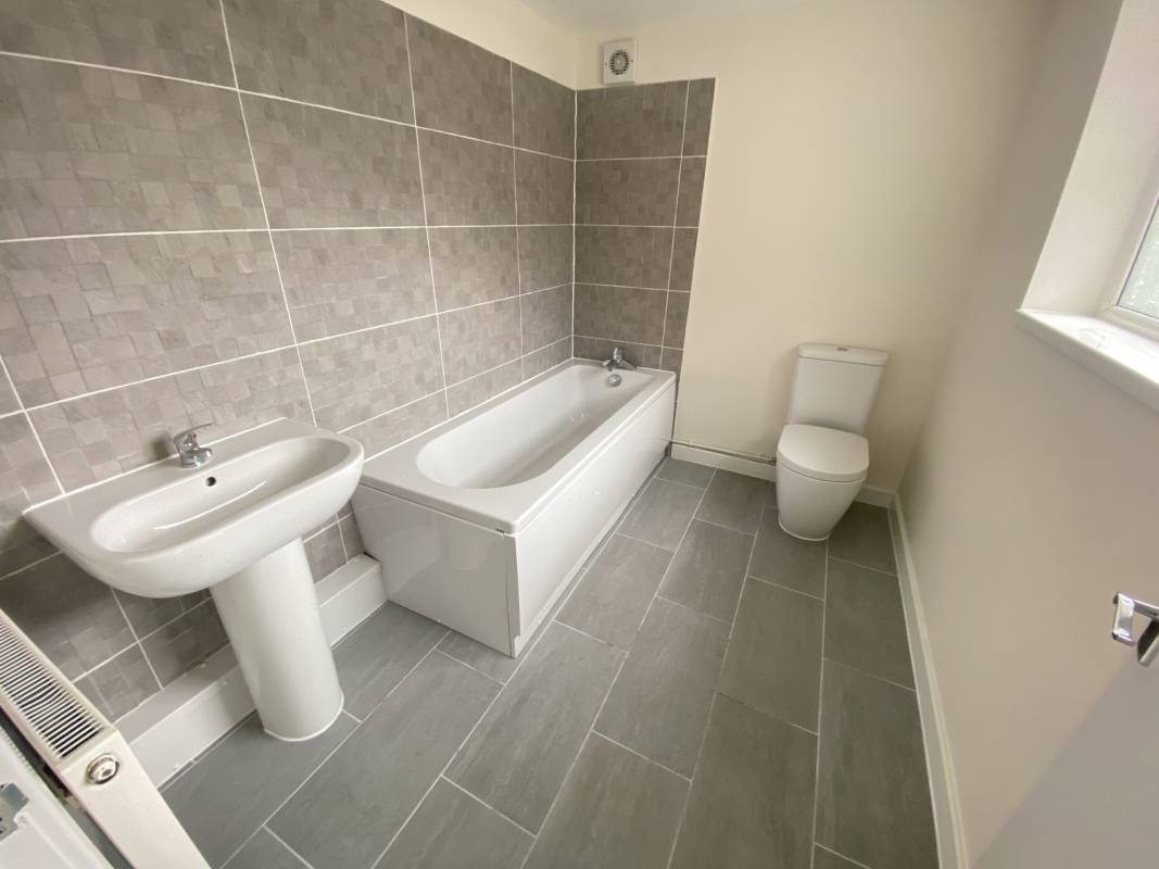 Fforchaman Road, Cwmaman, Aberdare,  Rhondda Cynon Taff CF44 6NF
