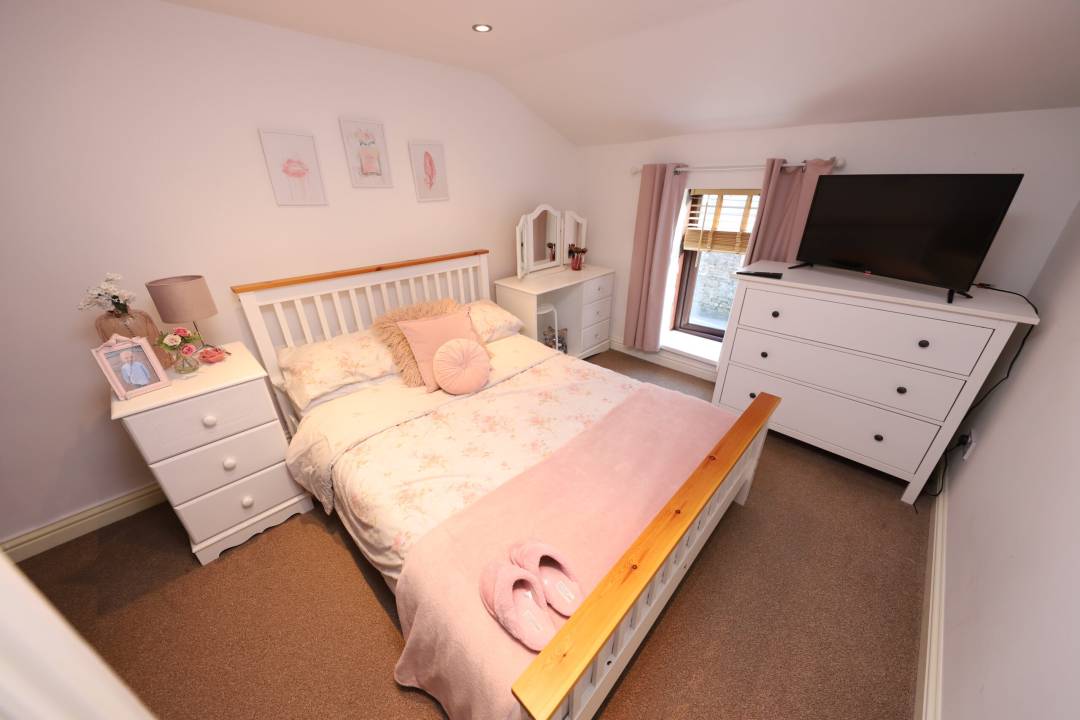Kingsbury Place, Cwmaman, Aberdare,  Rhondda Cynon Taff CF44 6LH