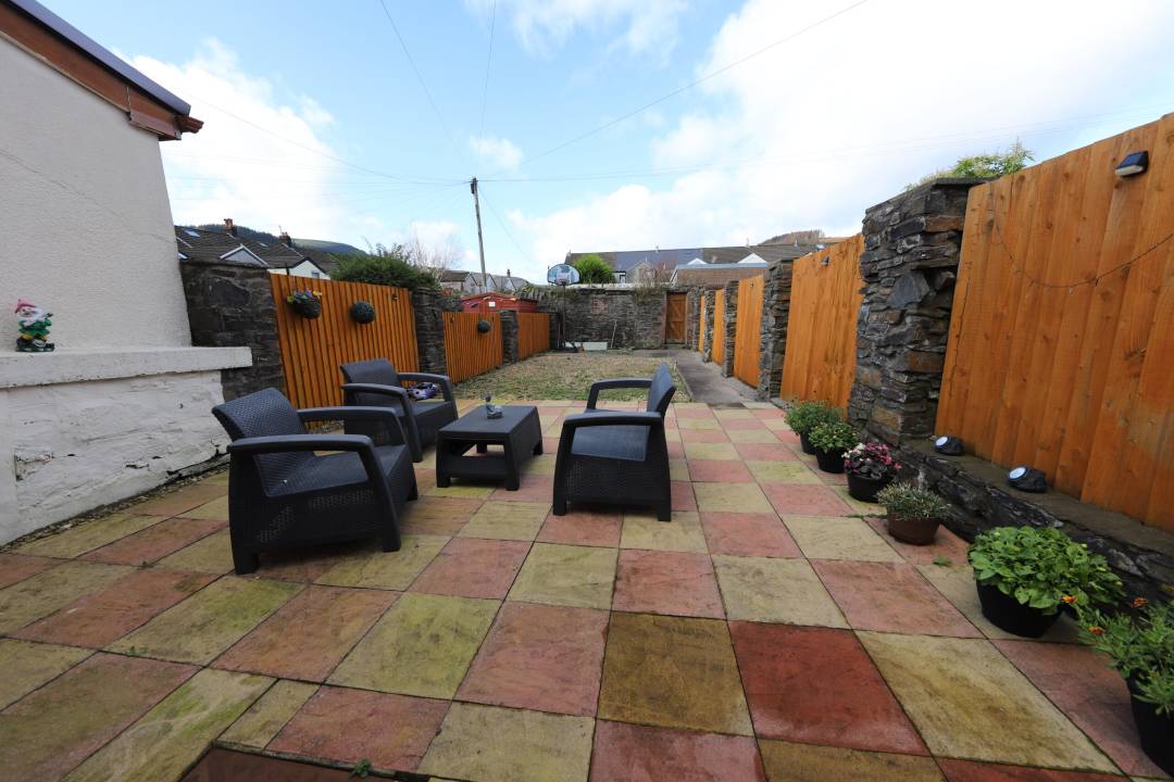 Ninan Street, Treorchy, Rhondda Cynon Taff CF42 6SW
