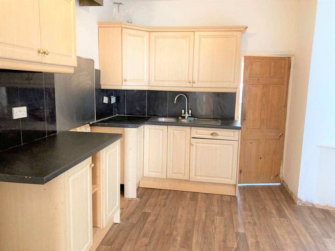 Dumfries Street, Treorchy,  CF42 6TS