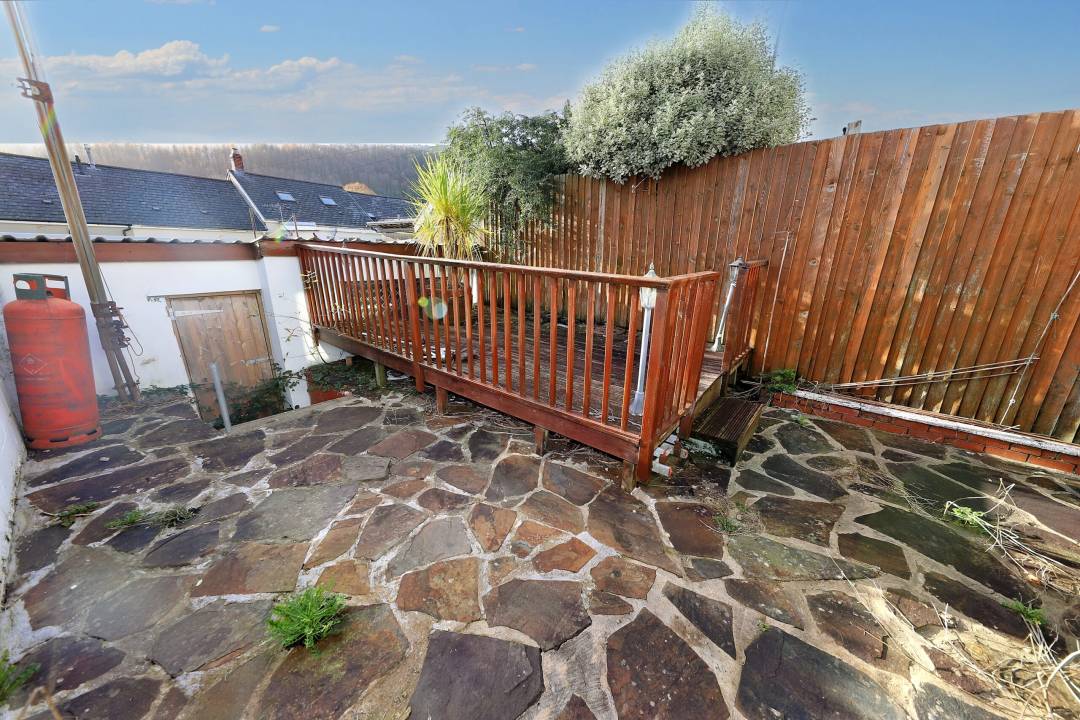 Dumfries Street, Treherbert,  CF42 5PT