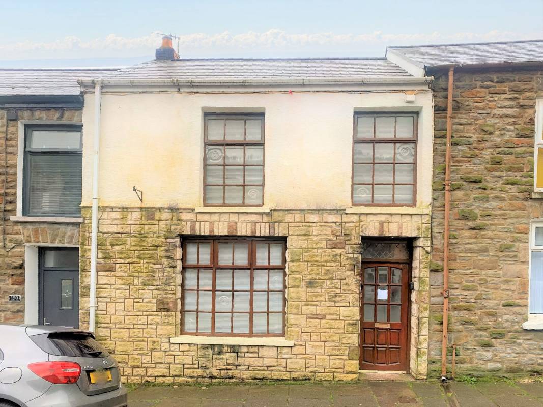 Dumfries Street, Treherbert,  CF42 5PT