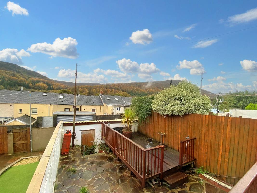 Dumfries Street, Treherbert,  CF42 5PT