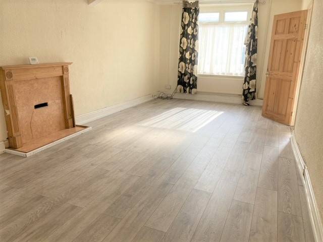 Dumfries Street, Treorchy,  CF42 6TS