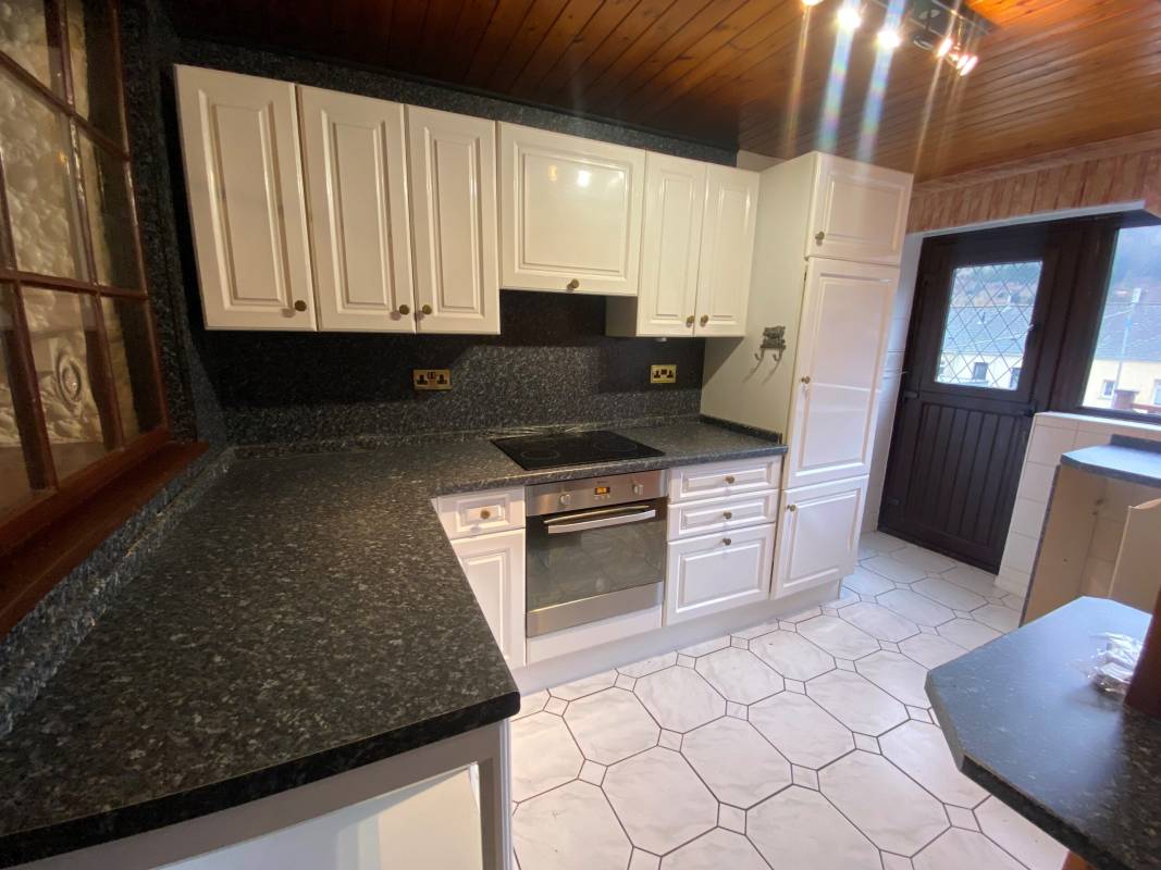 Dumfries Street, Treherbert,  CF42 5PT