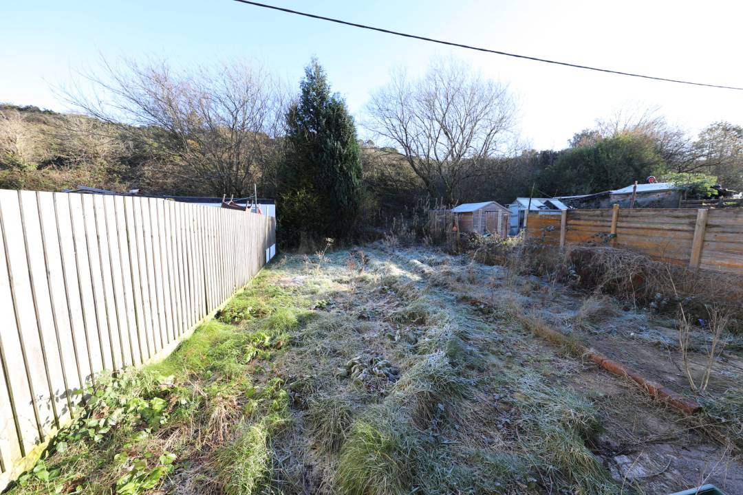 Trenant, Aberdare, Rhondda Cynon Taff CF44 9LB
