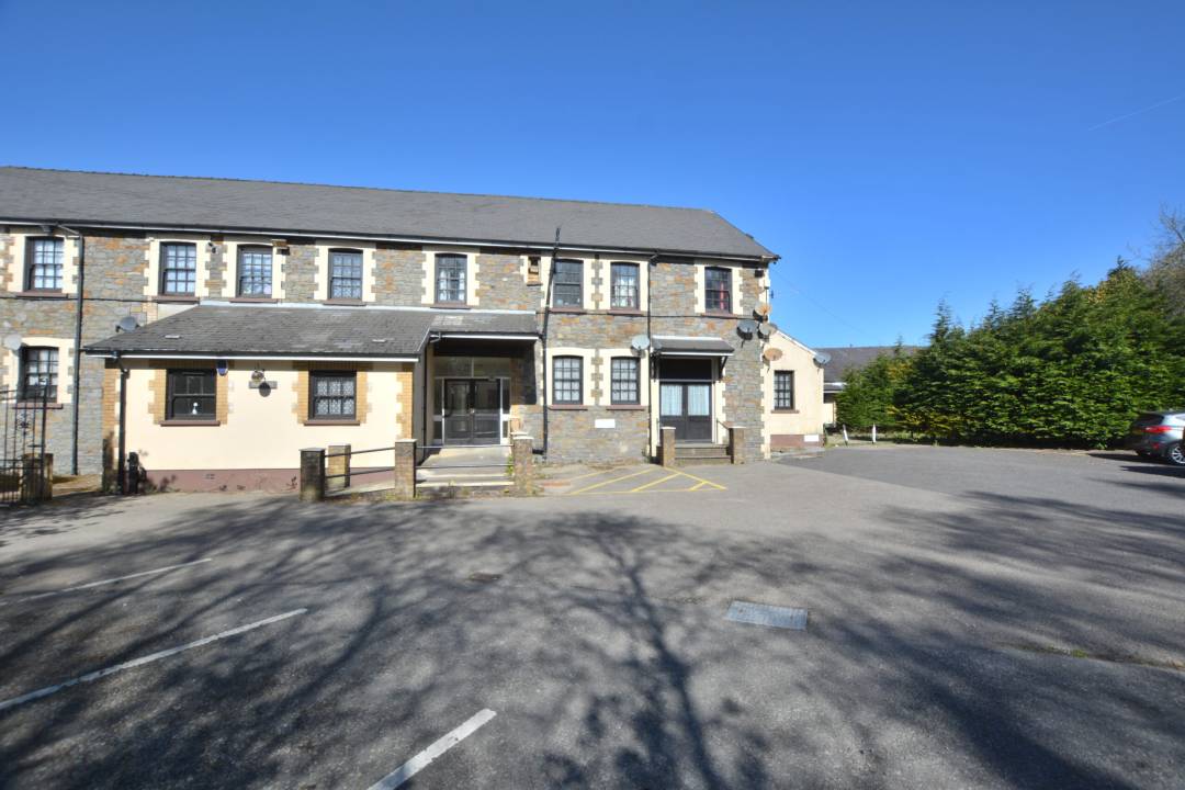 Flat 9 Llys Y Parc, Aberaman, Aberdare,  Rhondda Cynon Taff CF44 6UX