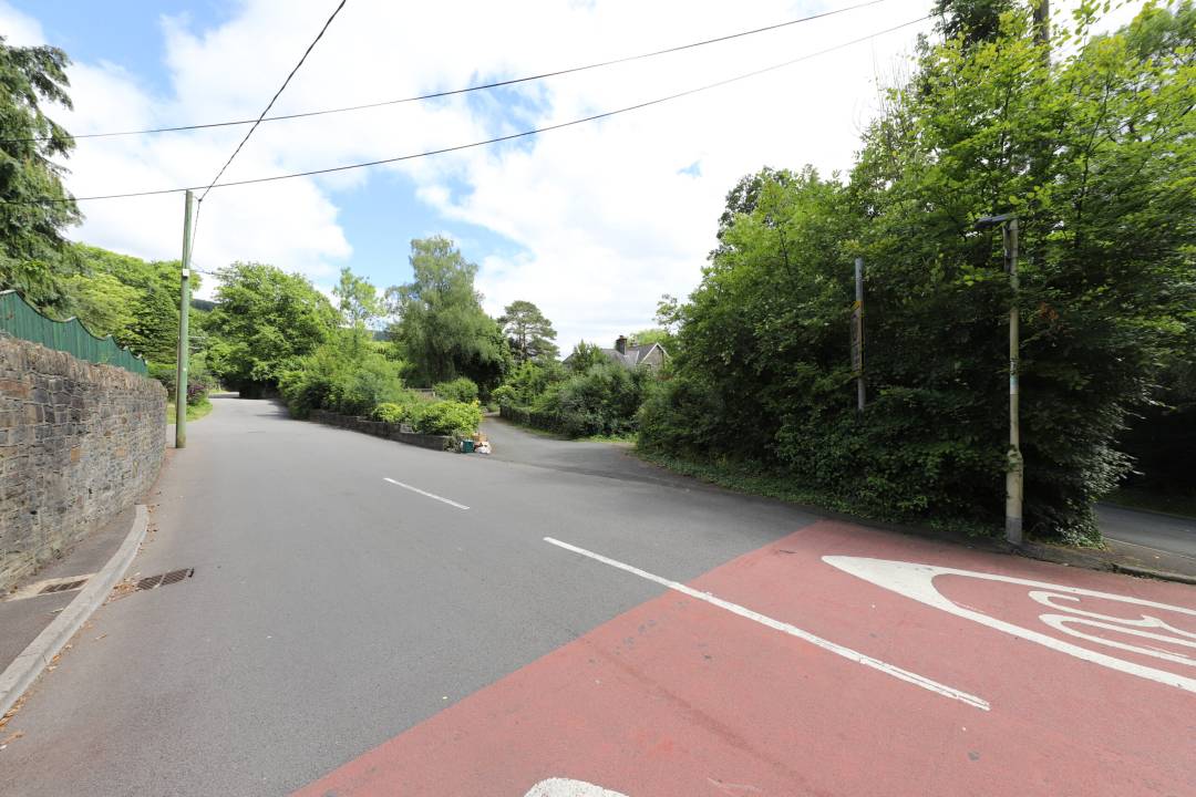 Land Ty Mawr, Caegarw, Mountain Ash,   CF45 4DB