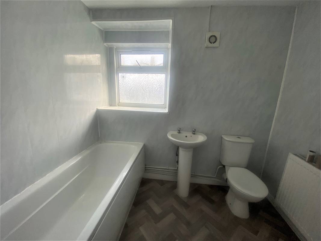 Chepstow Road, Cwmparc, RCT CF42 6UU