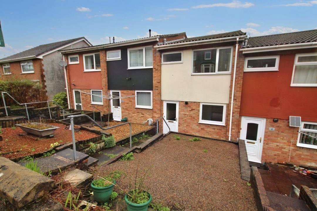 Quarry Hill Close, Maesycoed, Pontypridd CF37 1JQ