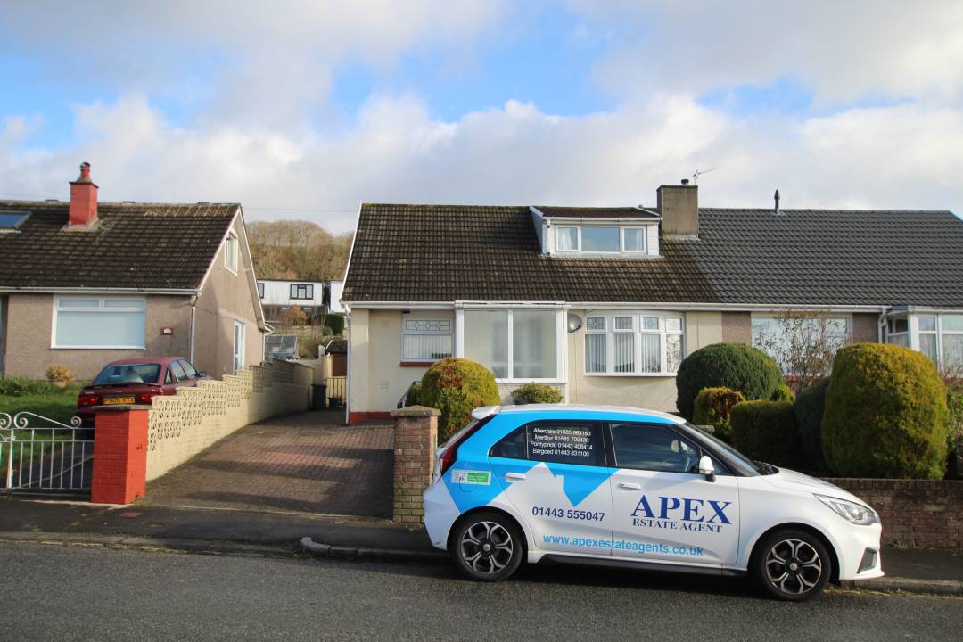Whiterock Drive, Pontypridd,  CF37 2HA