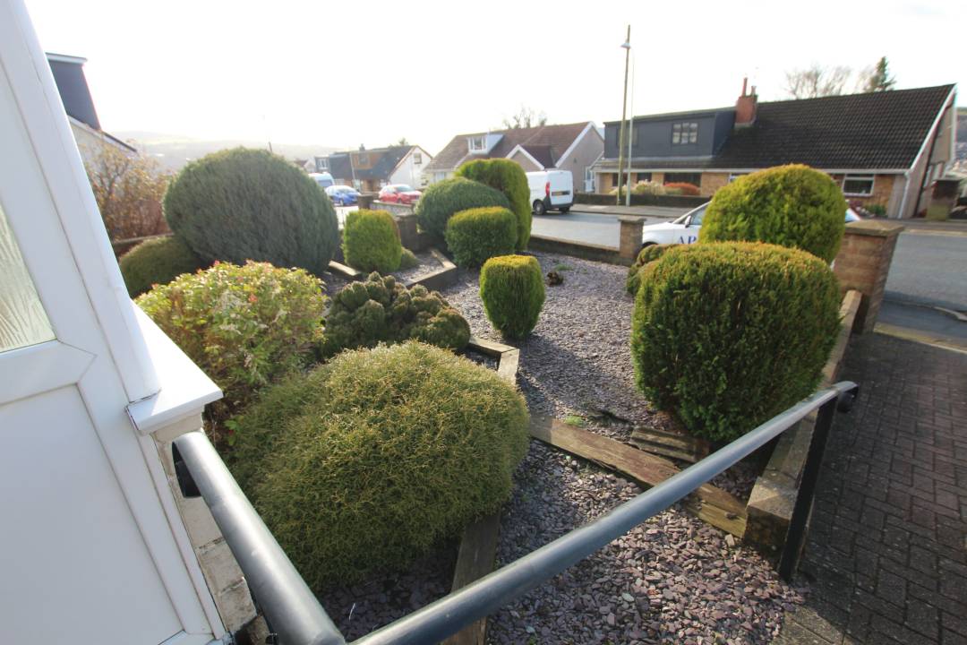 Whiterock Drive, Pontypridd,  CF37 2HA