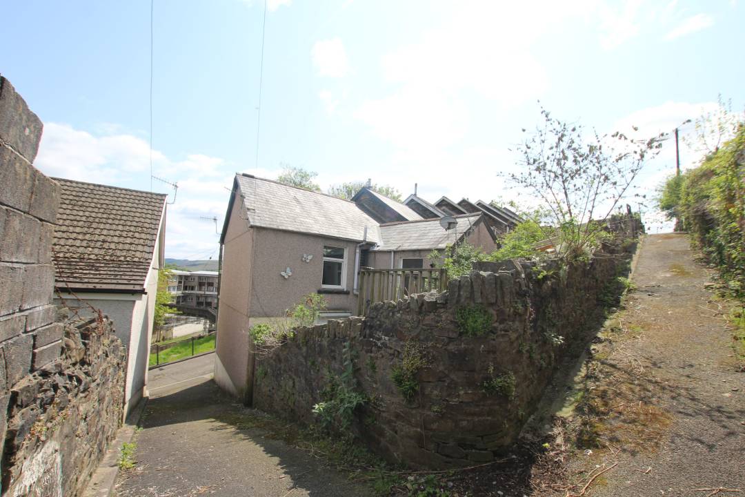 Zion Terrace, , Tonypandy,   CF40 2AB