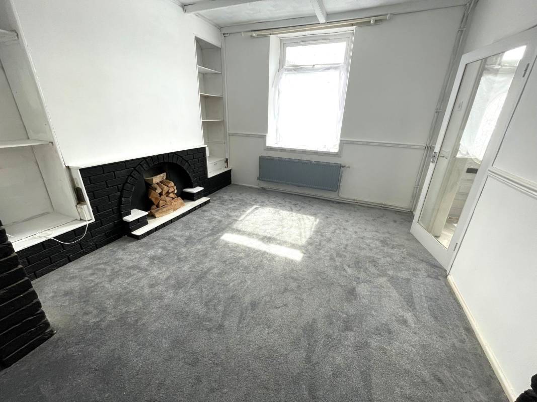 Blaen-Y-Cwm Terrace, Tynewydd, Treorchy,  Mid Glamorgan CF42 5ND United Kingdom