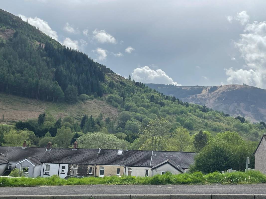Blaen-Y-Cwm Terrace, Tynewydd, Treorchy,  Mid Glamorgan CF42 5ND United Kingdom