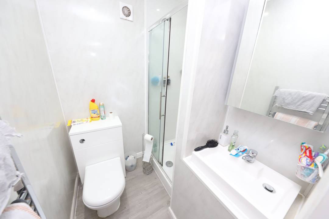 HIrwaun, Aberdare,  Rhondda Cynon Taff CF44 9LA