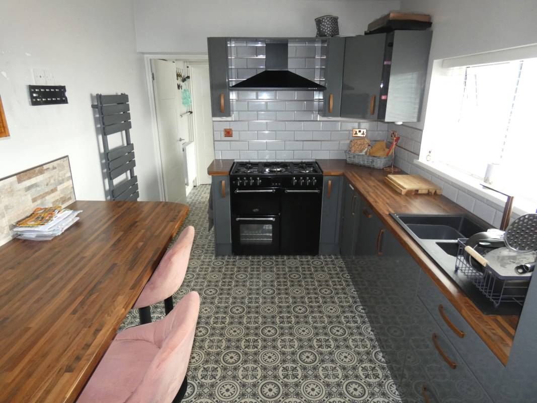 Stuart Street, Treorchy,  CF42 6SH