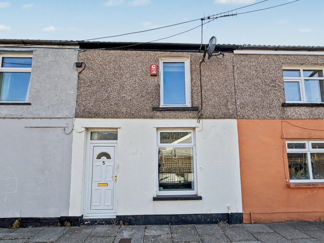 Hopkin Street, Treherbert,  CF42 5HL