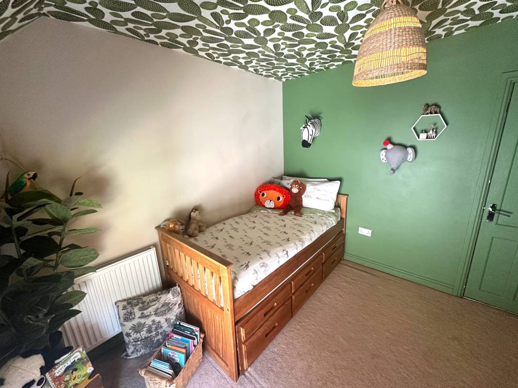 Laburnum Terrace, Pontypridd,  CF37 5LY United Kingdom