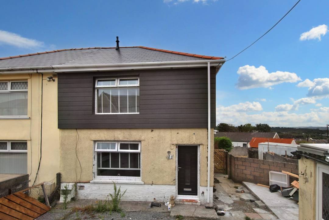 St. Gwladys Avenue, Bargoed,  CF81 8TA