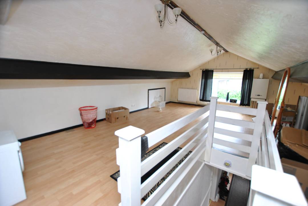 Vicarage Lane, Bargoed,   CF81 8TR