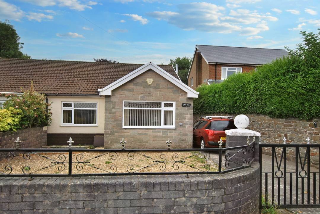 Vicarage Lane, Bargoed,   CF81 8TR