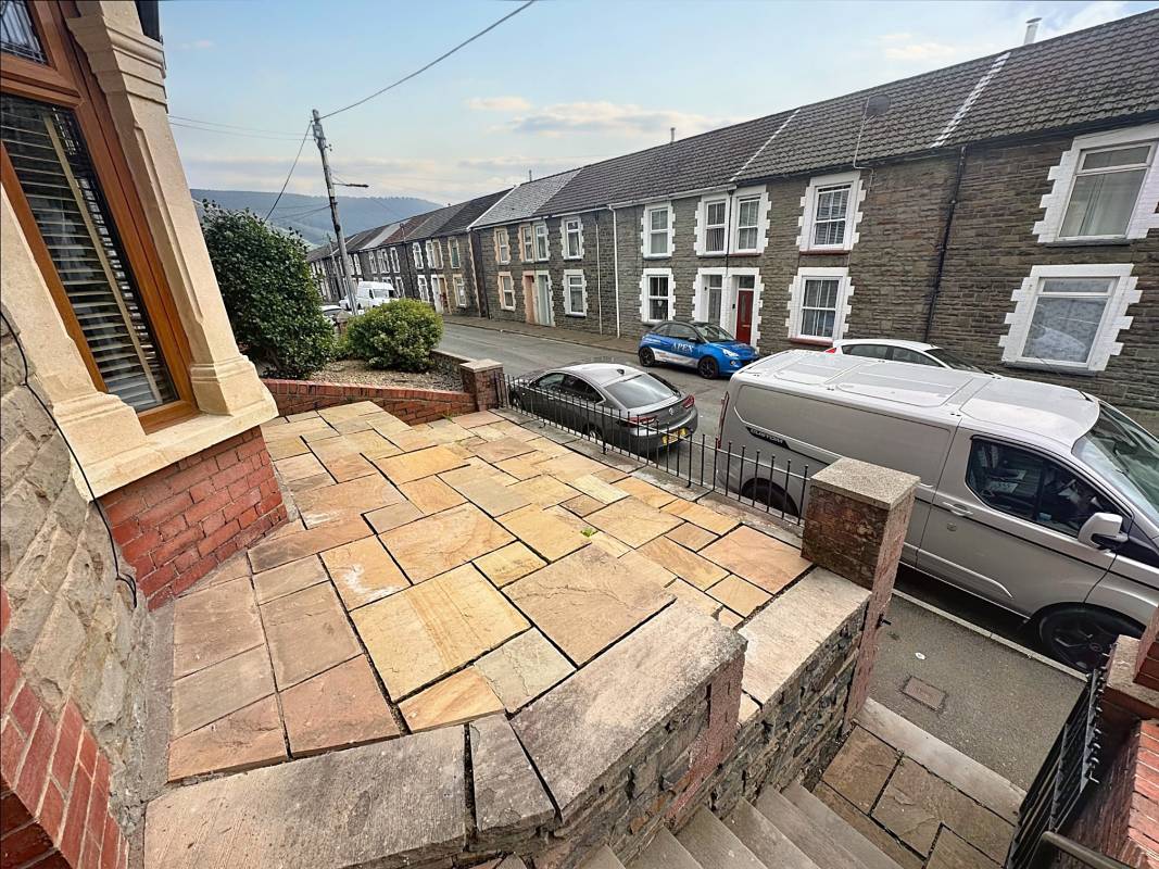 Conway Road, Treorchy,  CF42 6UR