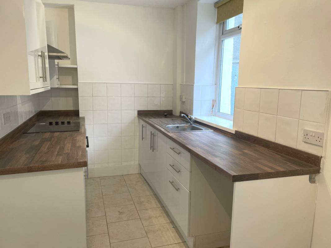 Railway Terrace, Cwmparc,  CF42 6LW